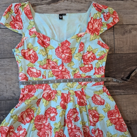 Floral Cap Sleeve Dress - Picture 12 of 13